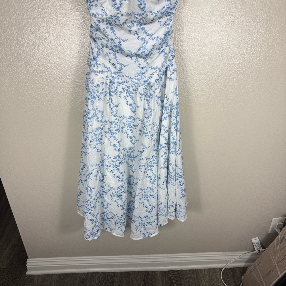 MAJORELLE Olenna Midi Dress in White & Blue - Picture 5 of 9
